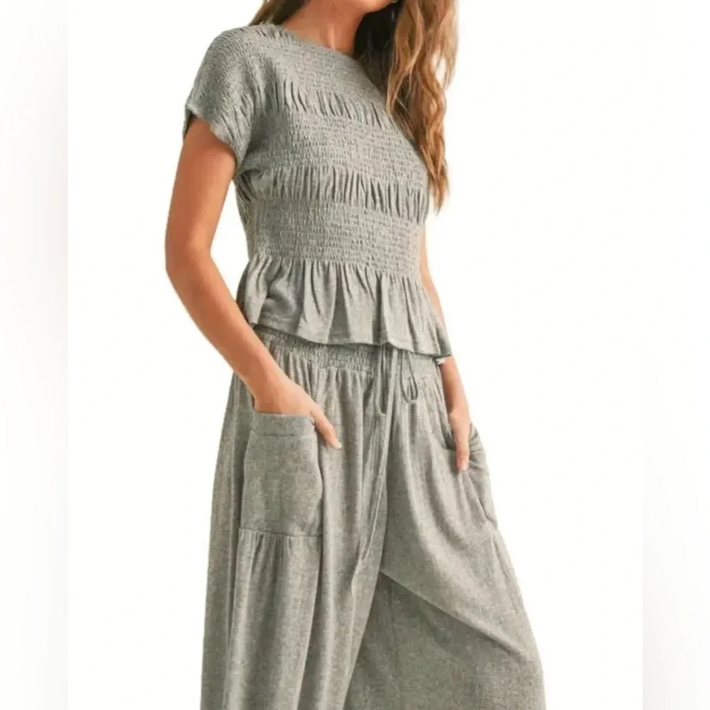 Gray Women's 2 pc set - Picture 4 of 12